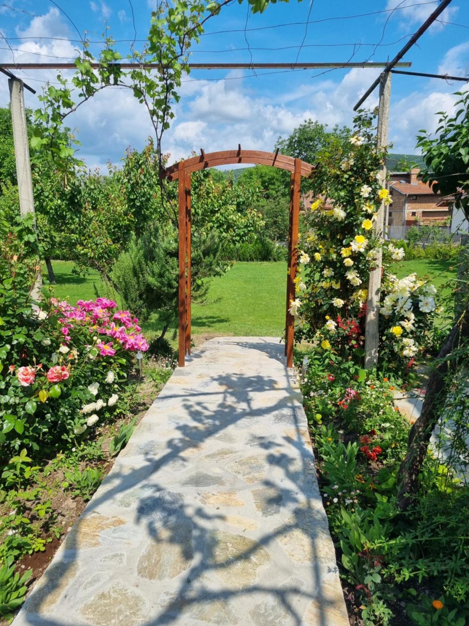 Walnut Cottage 1 Debrastica Kültér fotó